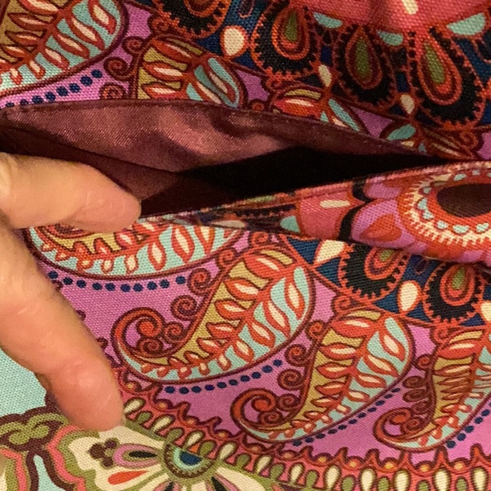 Vintage Vera Bradley Resort Medallion Pattern, Crossbody - Picture 5 of 8